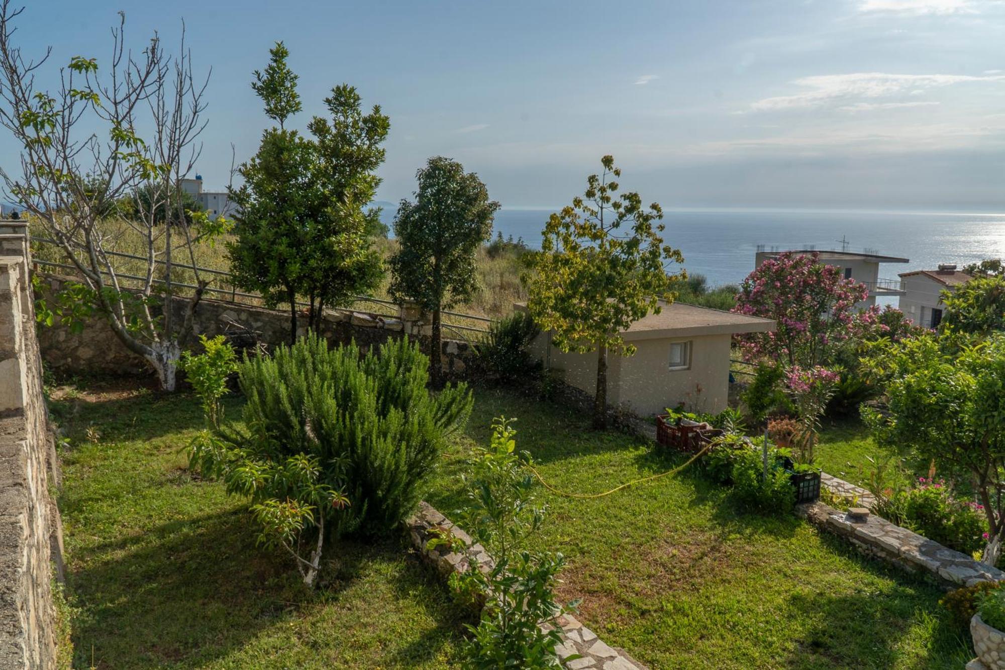 Sunset Serenity Himare Exterior photo