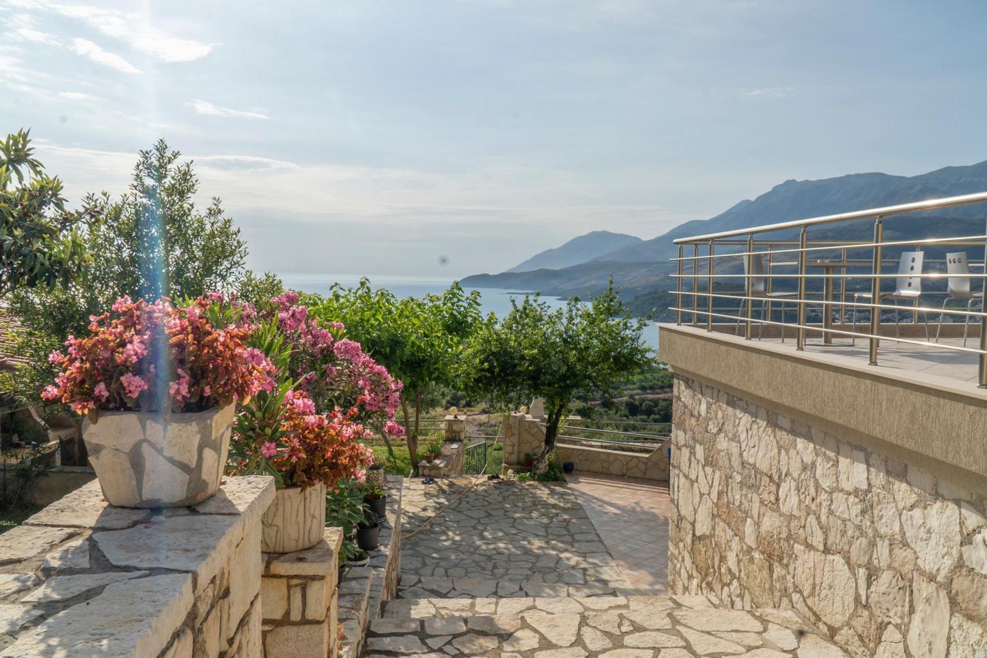 Sunset Serenity Himare Exterior photo