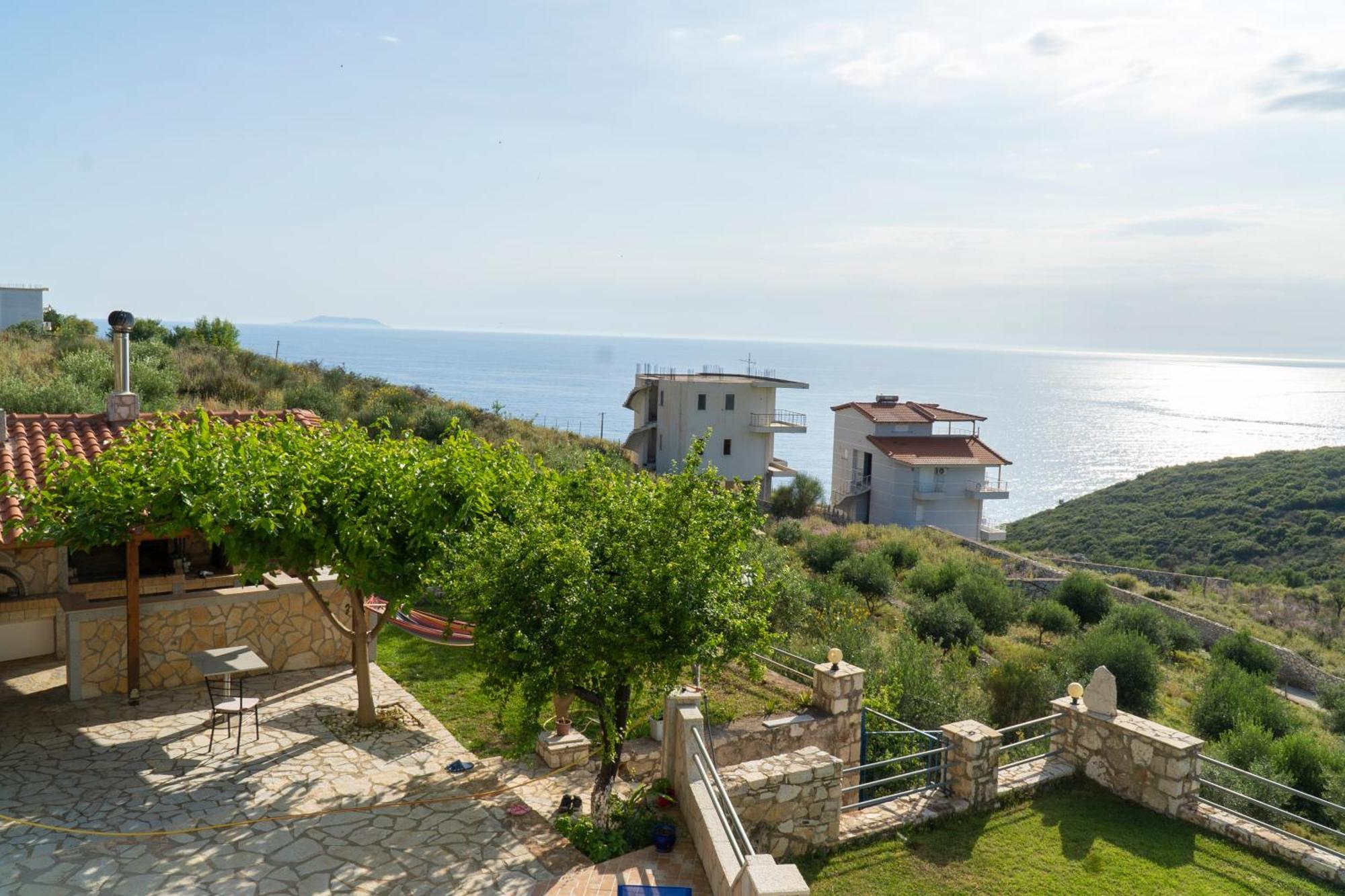 Sunset Serenity Himare Exterior photo