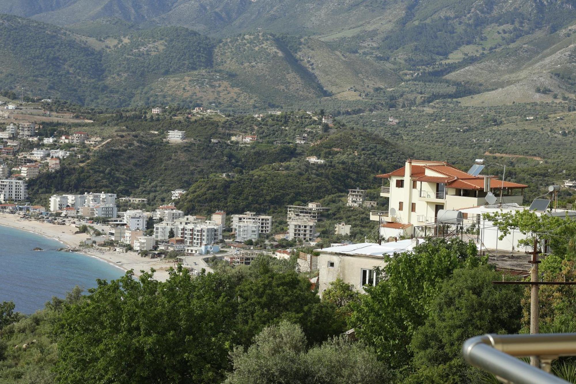 Sunset Serenity Himare Exterior photo